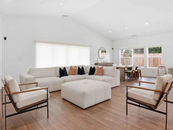 9391 Los Coches Road, Lakeside CA 92040