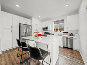 982 Cooper Place, San Diego CA 92102