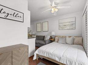 1021 Scott Street 122, San Diego CA 92106