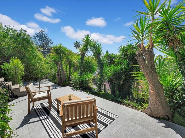1923 Hollyvista, Los Angeles CA 90027