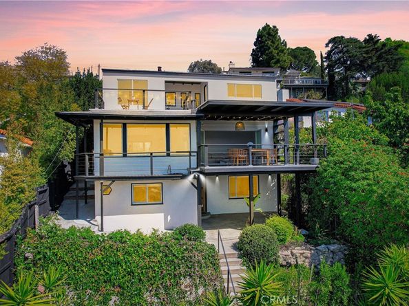 1923 Hollyvista, Los Angeles CA 90027