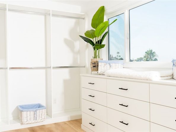 1923 Hollyvista, Los Angeles CA 90027
