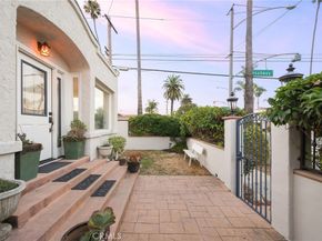 227 Ximeno Avenue, Long Beach CA 90803