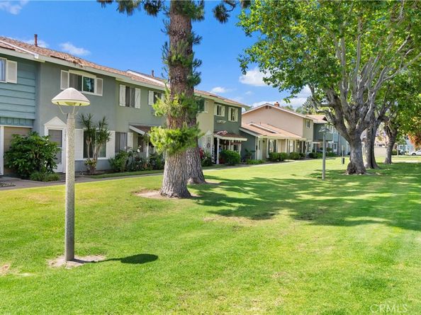 19860 Claremont Lane, Huntington Beach CA 92646