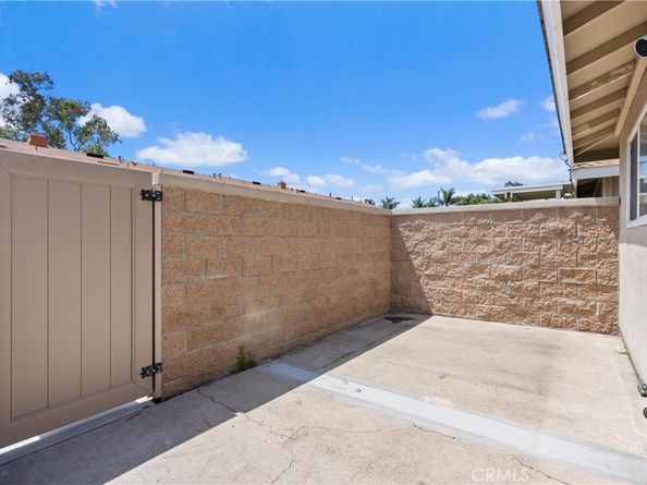 19860 Claremont Lane, Huntington Beach CA 92646