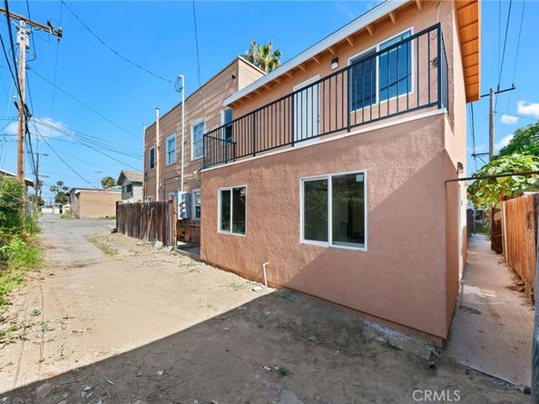 426 E 17th Street, Long Beach CA 90813