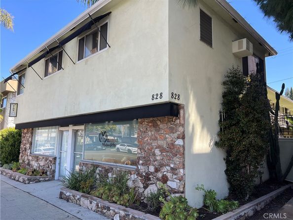 824 Redondo Ave, Long Beach CA 90804