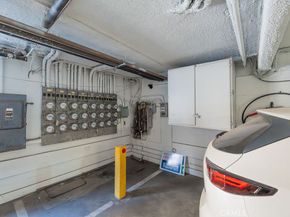 1405 E 1st Street 10, Long Beach CA 90802