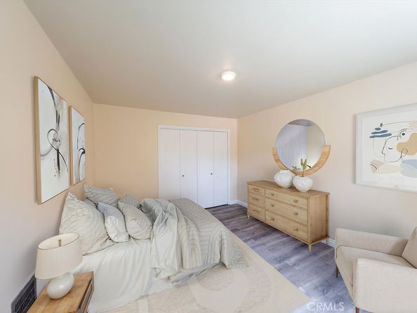 1405 E 1st Street 10, Long Beach CA 90802