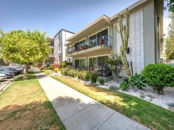 1405 E 1st Street 10, Long Beach CA 90802