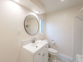 1405 E 1st Street 10, Long Beach CA 90802