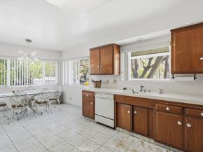418 Nolan Avenue, Glendale CA 91202