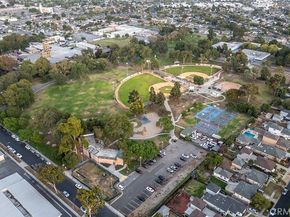 2282 Pepperwood Avenue, Long Beach CA 90815