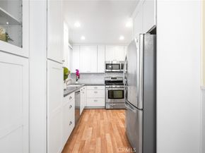 2282 Pepperwood Avenue, Long Beach CA 90815