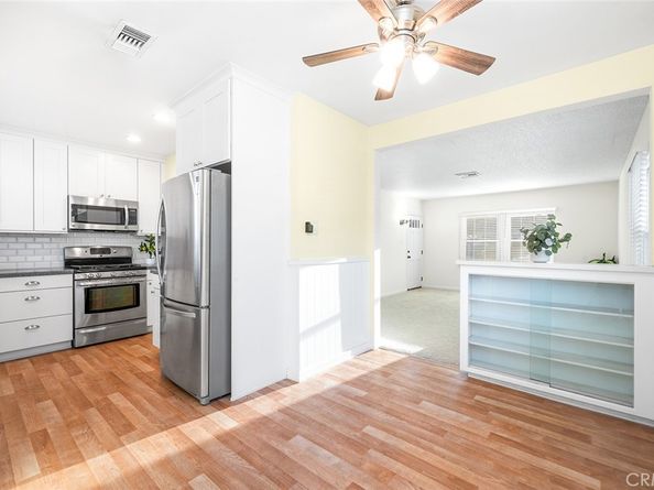 2282 Pepperwood Avenue, Long Beach CA 90815
