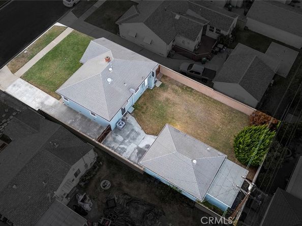 2282 Pepperwood Avenue, Long Beach CA 90815