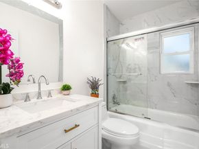 2282 Pepperwood Avenue, Long Beach CA 90815