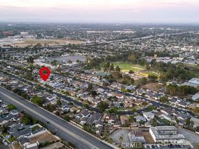 2282 Pepperwood Avenue, Long Beach CA 90815