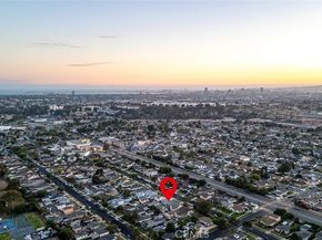 2282 Pepperwood Avenue, Long Beach CA 90815