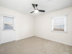 2282 Pepperwood Avenue, Long Beach CA 90815