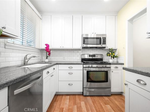 2282 Pepperwood Avenue, Long Beach CA 90815