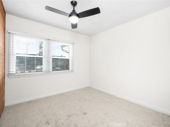 2282 Pepperwood Avenue, Long Beach CA 90815
