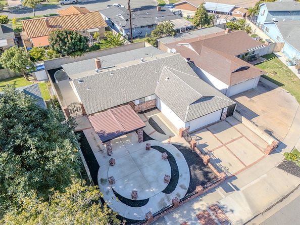 510 S King, Santa Ana CA 92704