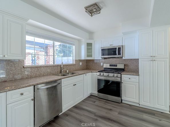 510 S King, Santa Ana CA 92704