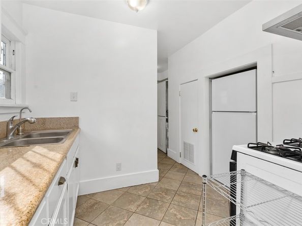 1728 E Florida Street, Long Beach CA 90802