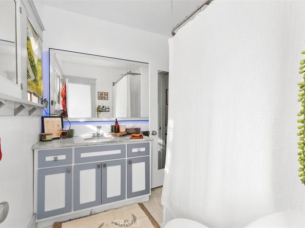 1728 E Florida Street, Long Beach CA 90802