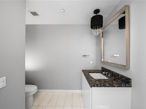 900 W Olympic Boulevard 46B, Los Angeles CA 90015