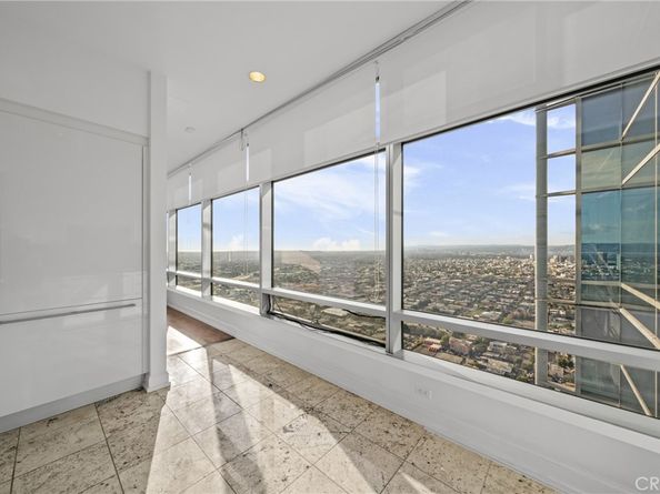 900 W Olympic Boulevard 46B, Los Angeles CA 90015