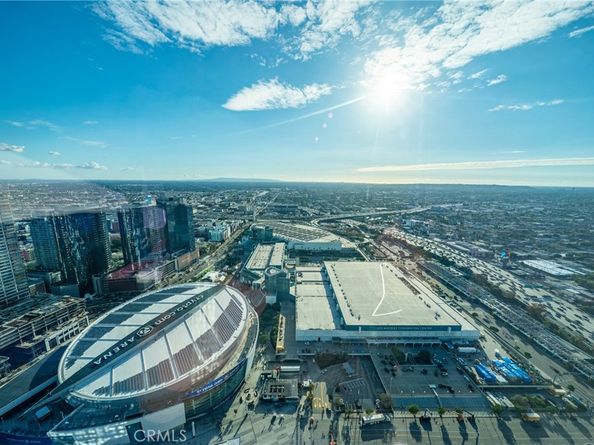 900 W Olympic Boulevard 46B, Los Angeles CA 90015