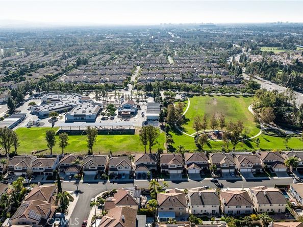 28 Boulder Creek, Irvine CA 92602