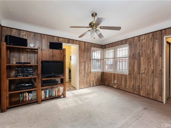 2040 W 82nd Street, Los Angeles CA 90047