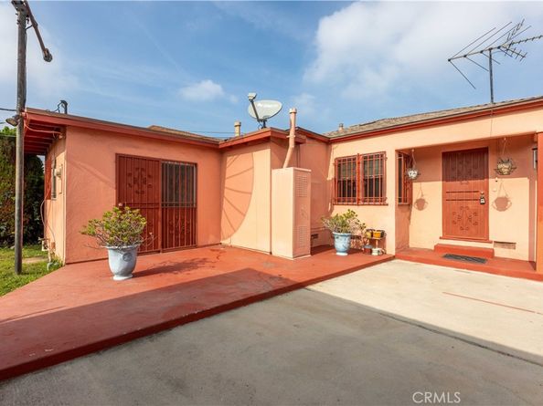 2040 W 82nd Street, Los Angeles CA 90047