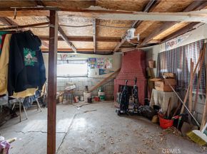 2040 W 82nd Street, Los Angeles CA 90047