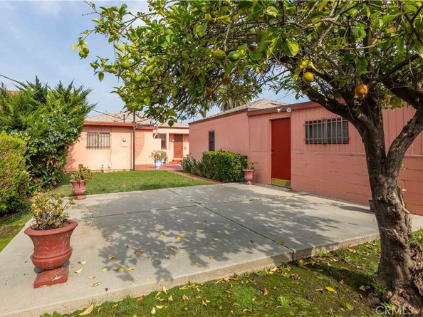 2040 W 82nd Street, Los Angeles CA 90047