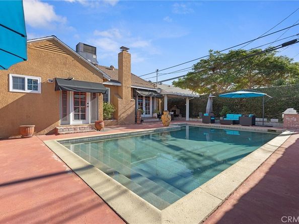 2213 Knoxville Avenue, Long Beach CA 90815