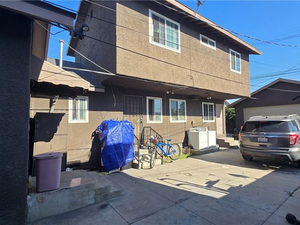 654 Oakford, Los Angeles CA 90022