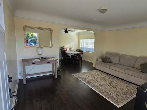 654 Oakford, Los Angeles CA 90022