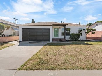 2616 E 220th