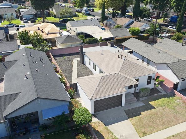 2616 E 220th, Carson CA 90810