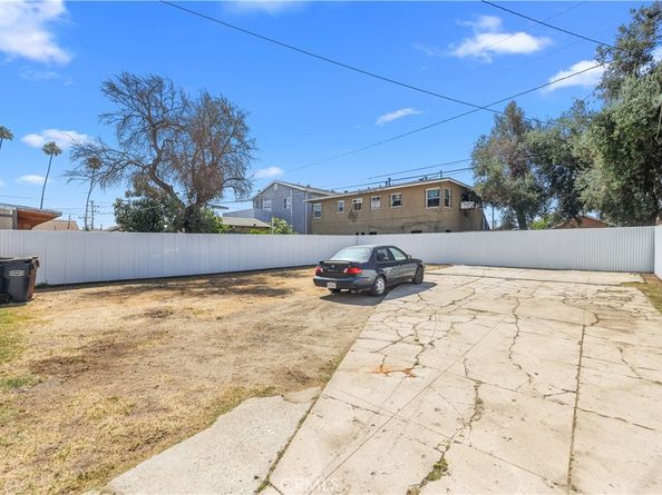 1220 W 92nd Street, Los Angeles CA 90044