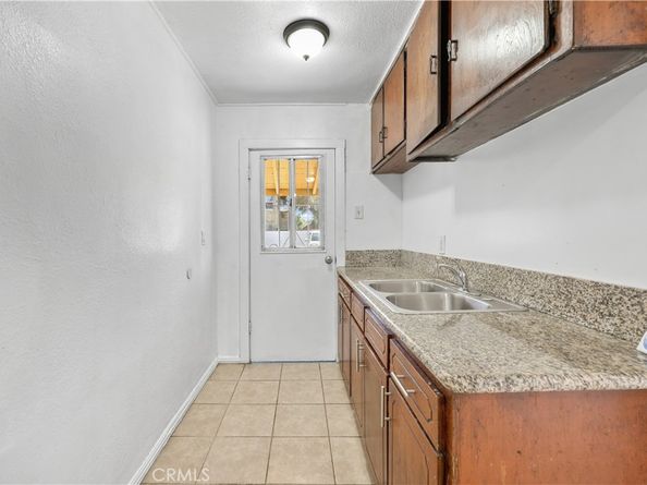 1220 W 92nd Street, Los Angeles CA 90044