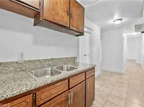 1220 W 92nd Street, Los Angeles CA 90044