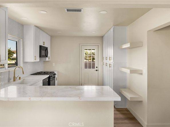 810 E Silva, Long Beach CA 90807