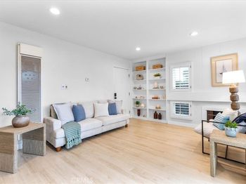 16933 Bluewater
