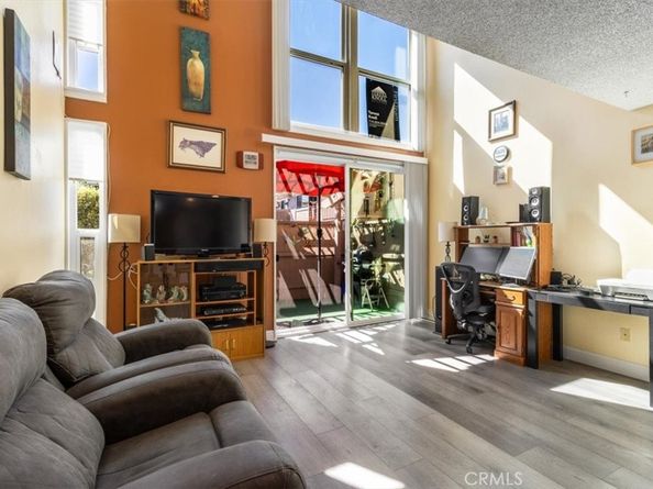 1084 Cabrillo Park # B, Santa Ana CA 92701