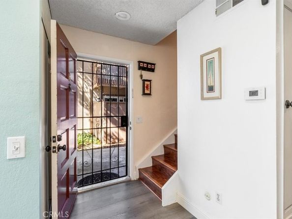 1084 Cabrillo Park # B, Santa Ana CA 92701